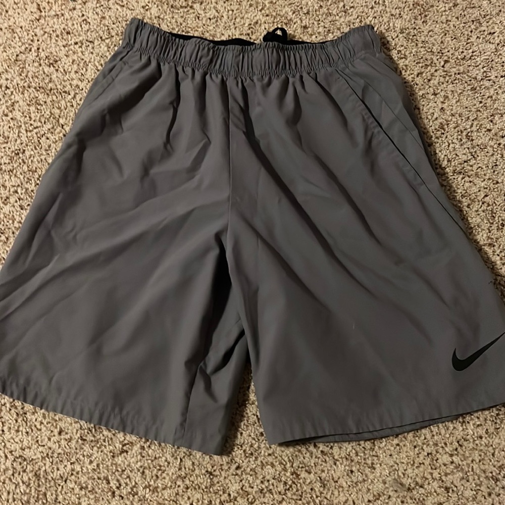 Mens Nike Athletic shorts 9 inch